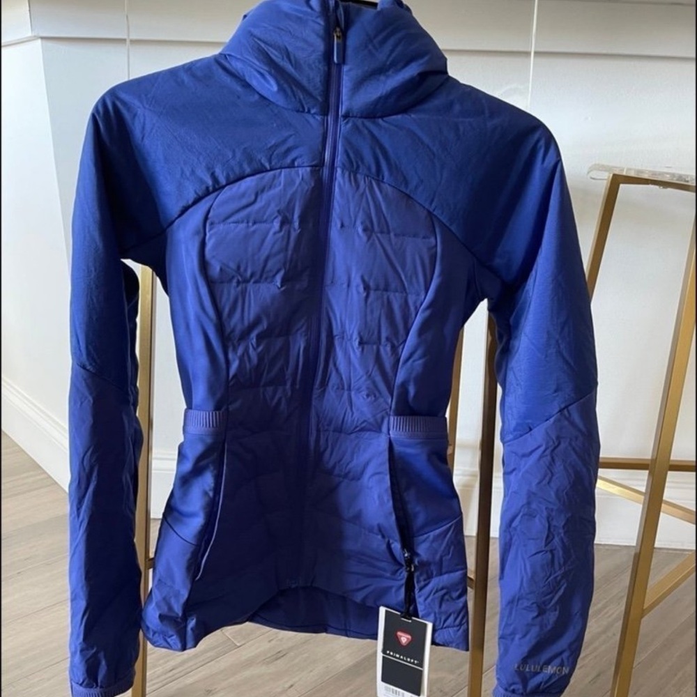 Lululemon down for it all jacket Size 2 NWT